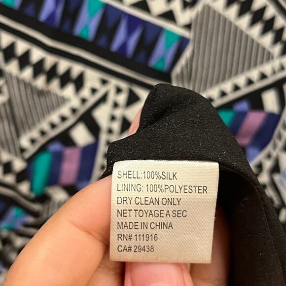 Yumi Kim Abstract Geometric Silk Long Sleeve Dress Size Small - Picture 6 of 6